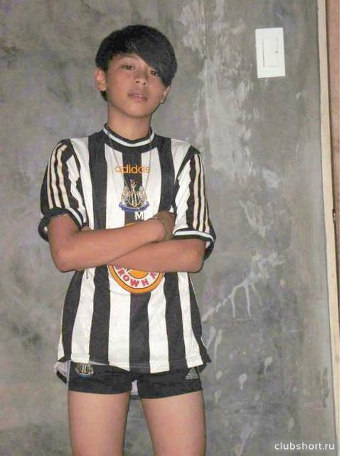 8609_thai-boys-in-shortsru_09.jpg